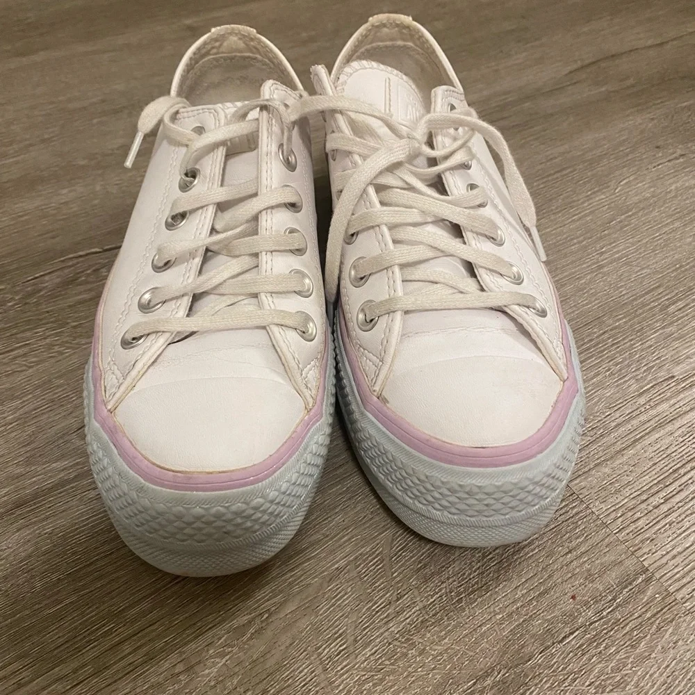 White colorful converse - Picture 2 of 3